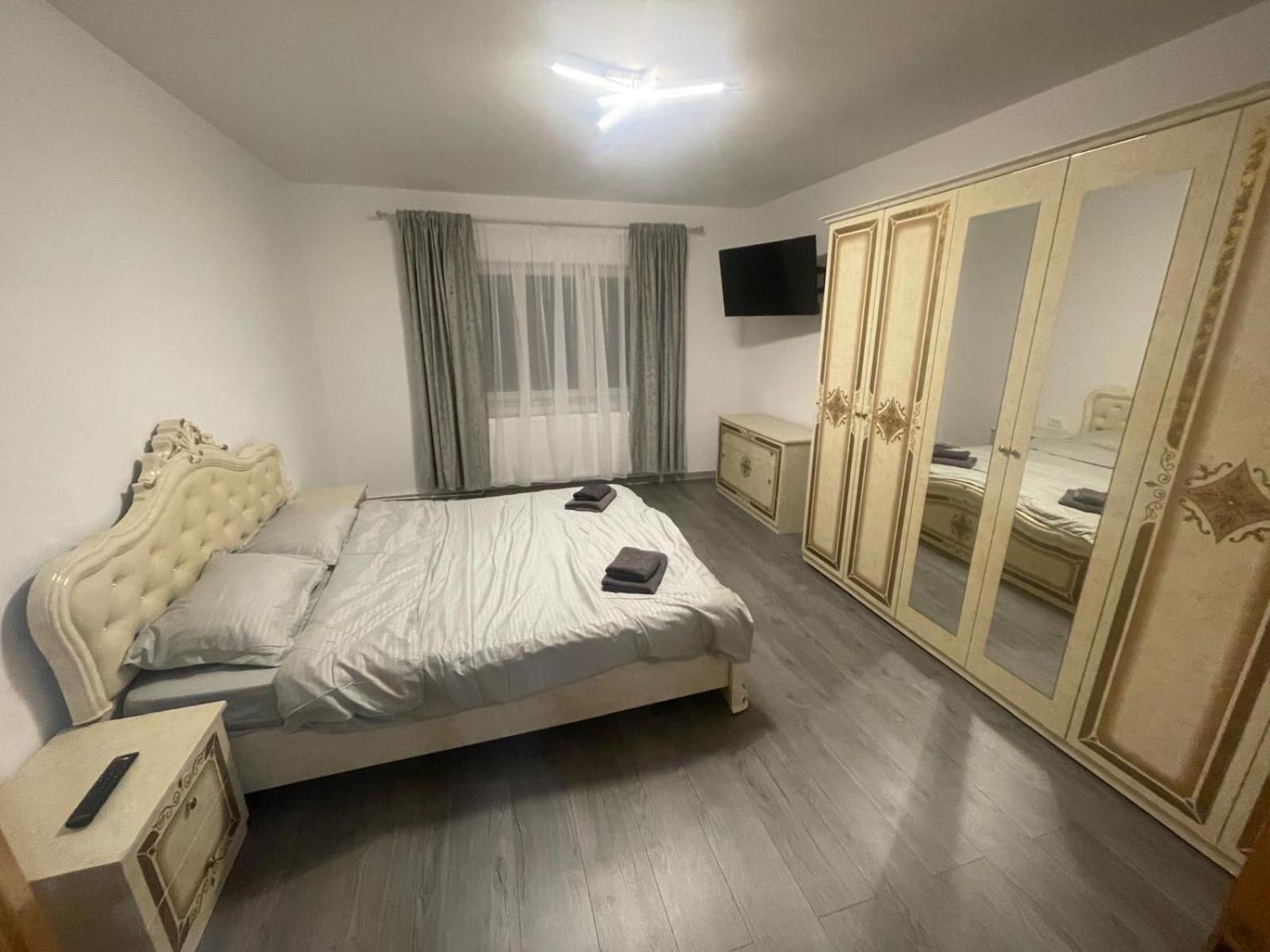 Apartament Zărneşti Exterior foto